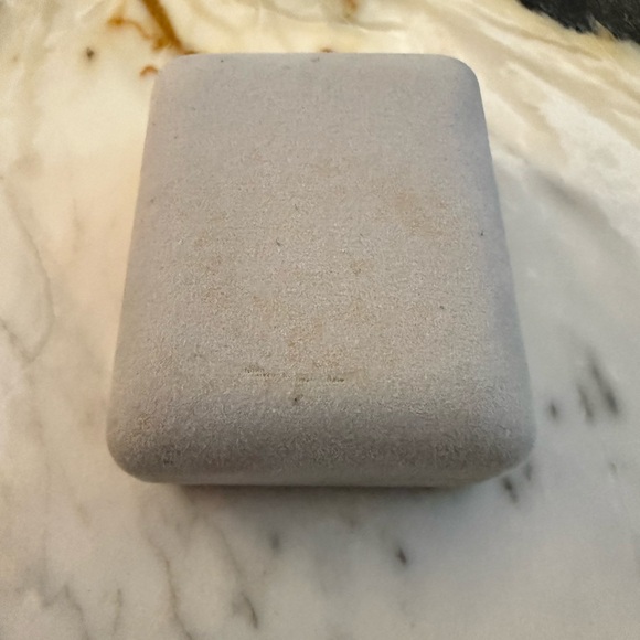 Emerald Green Sterling Silver Cross Necklace - Picture 5 of 7